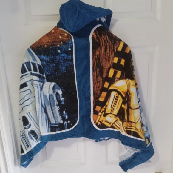 New! 2 x Star Wars Hooded Towels - Picture 2 of 4